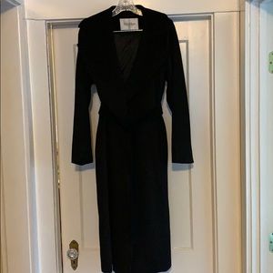 MaxMara made in Italy 100% Camel hair belted coat